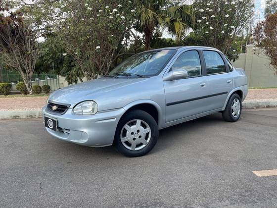 CHEVROLET CLASSIC 1.0 MPFI SPIRIT 8V FLEX 4P MANUAL CHEVROLET CLASSIC 1.0 MPFI SPIRIT 8V FLEX 4P MANUAL
